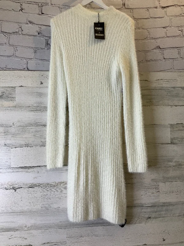 Dress Sweater By Carlisle In White, Size: L