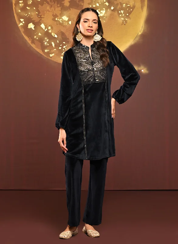 Azra Navy Blue Embroidered Velvet Kurti for Women